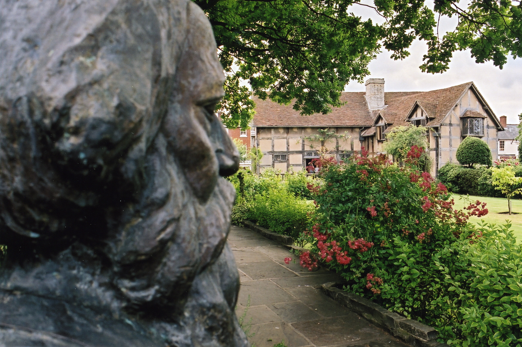 Tagore bust and Shakespeare's Birthplace
